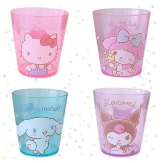 Vaso Hello Kitty ( plástico )