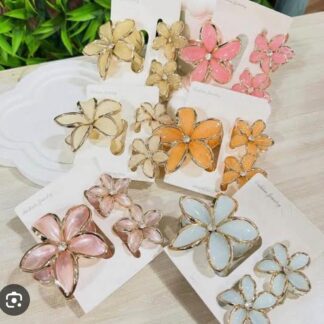 Set de 3 pinzas hawaianas  $18 pz $180 la docena
